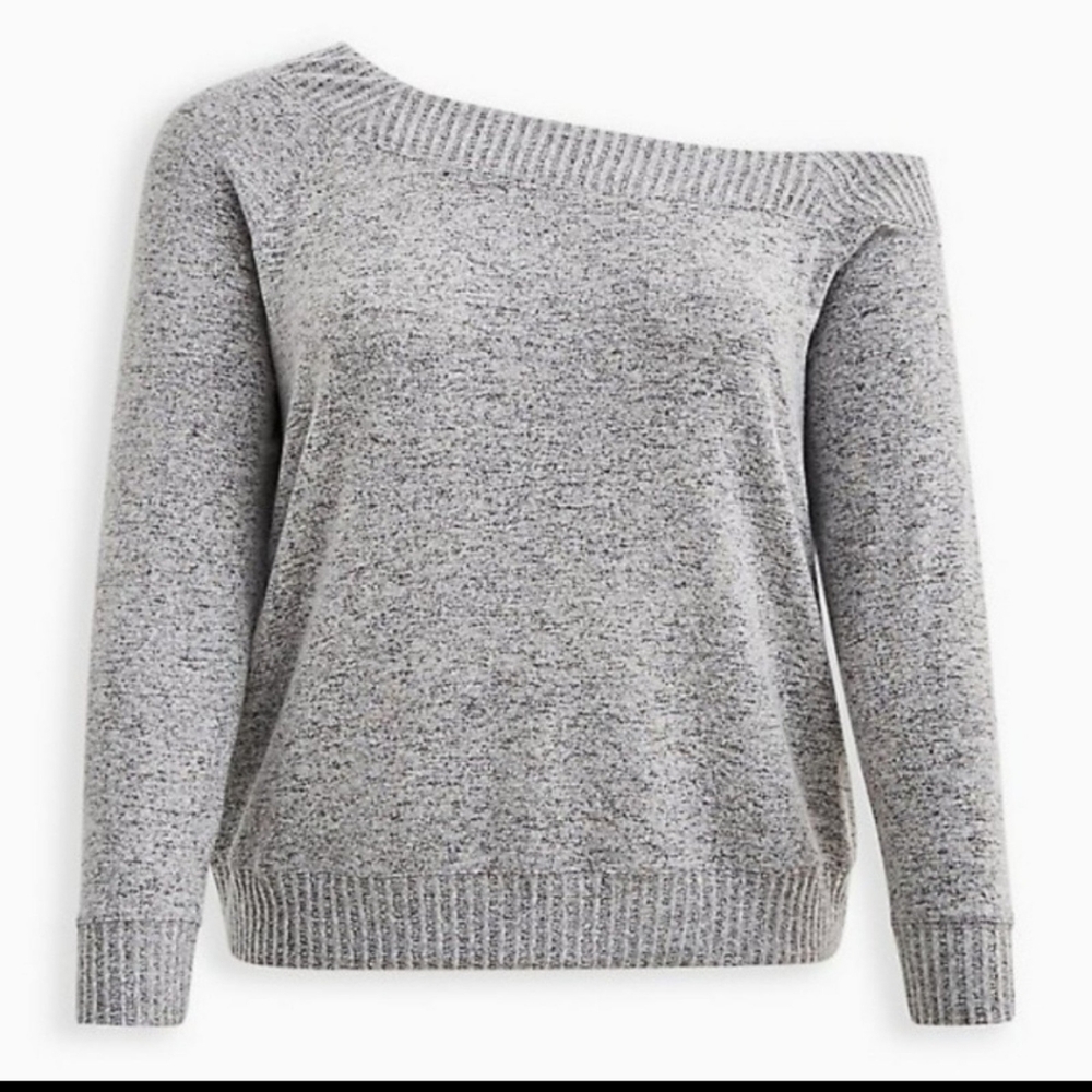 torrid grey sweater size 3 (22-24)